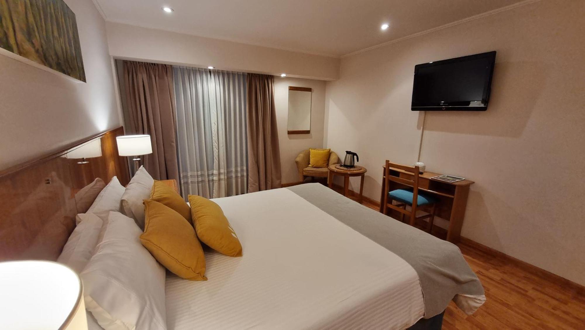 Ñikén Hotel Spa&Business Center Necochea Buitenkant foto