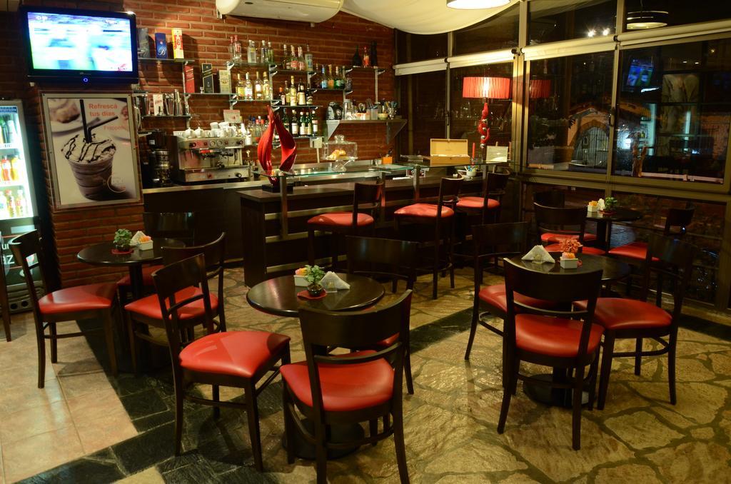 Ñikén Hotel Spa&Business Center Necochea Buitenkant foto